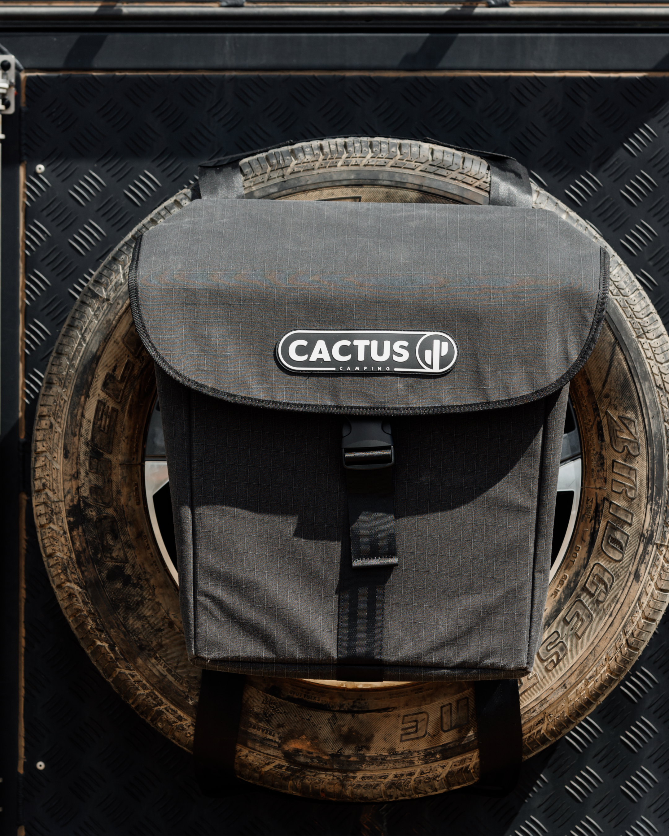 Rear Wheel & Tailgate Utility Bag - Lite