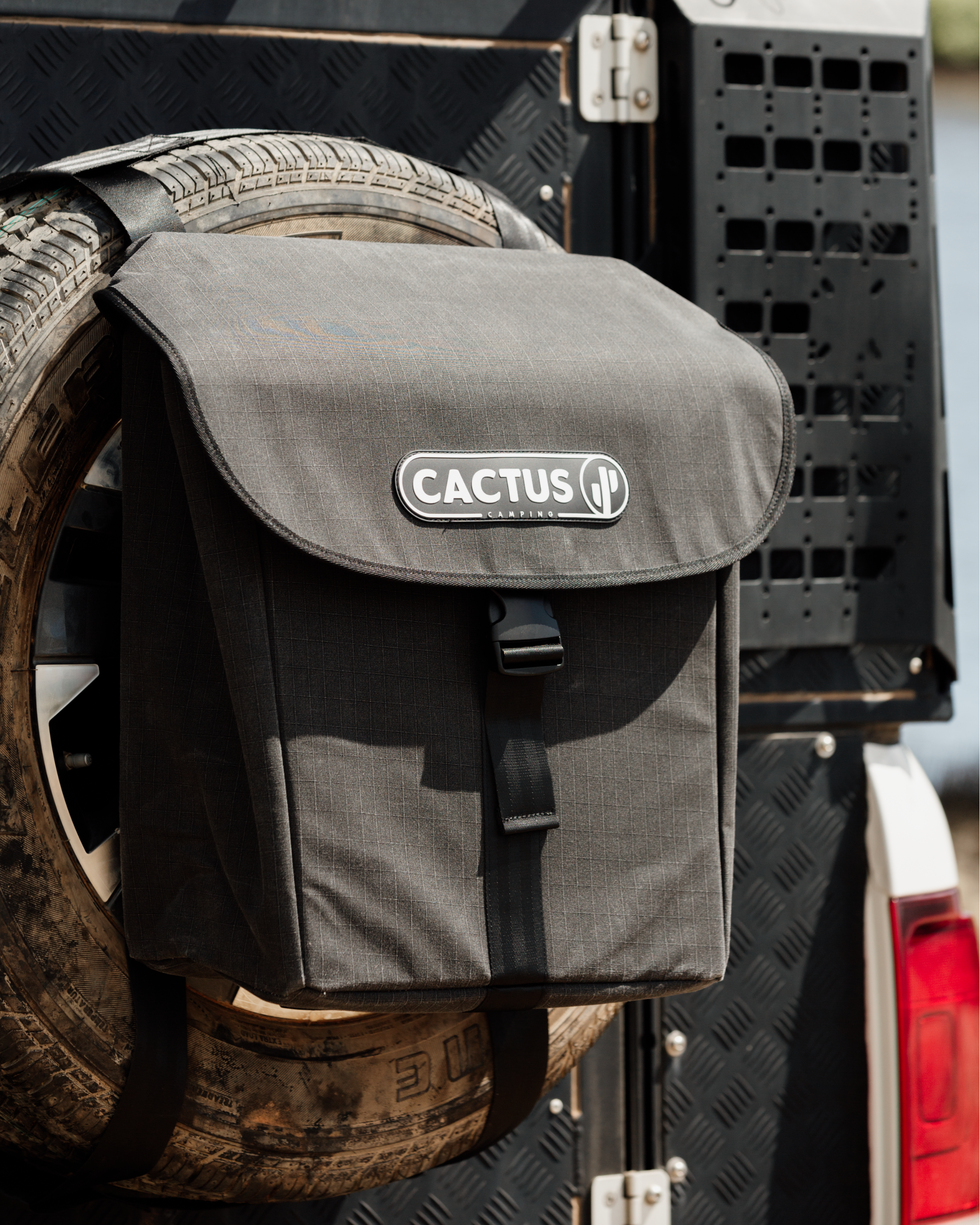 Rear Wheel & Tailgate Utility Bag - Lite